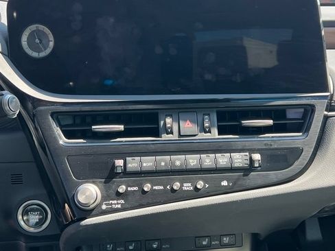 Used 2024 Lexus ES 350 w/ Premium Package FWD image 8
