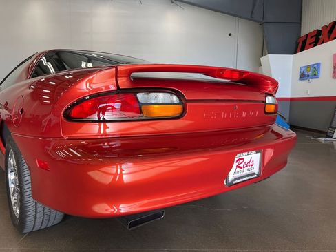 Used 2002 Chevrolet Camaro Z28 w/ Preferred Equipment Group image 41