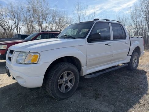 Used 2005 Ford Explorer Sport Trac XLS image 2