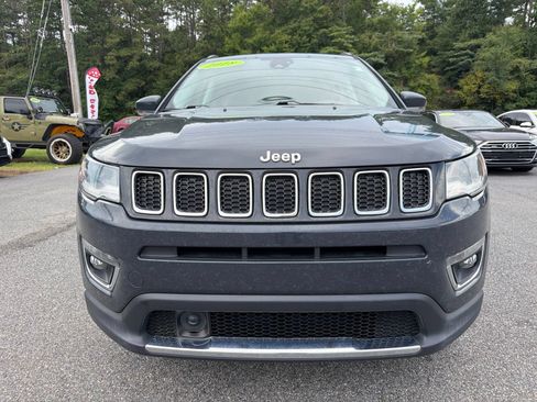 Used 2018 Jeep Compass Limited w/ Navigation Group FWD image 2