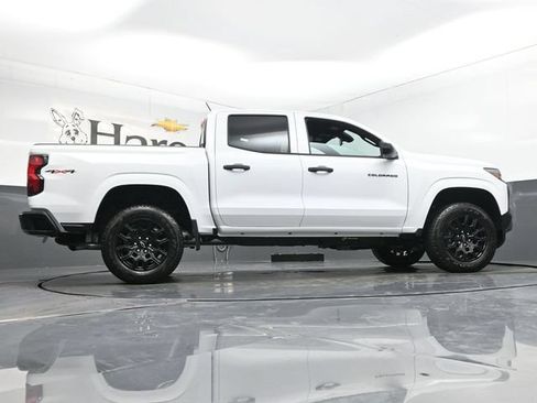 New 2026 Chevrolet Colorado W/T w/ WT Custom Package AWD/4WD image 31
