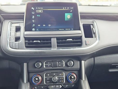 Used 2024 Chevrolet Suburban LT image 22