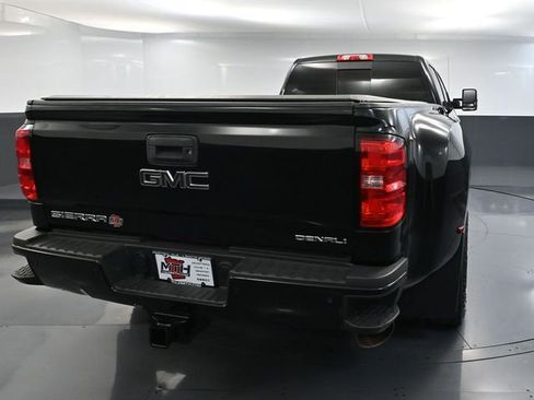 Used 2018 GMC Sierra 3500 Denali image 6