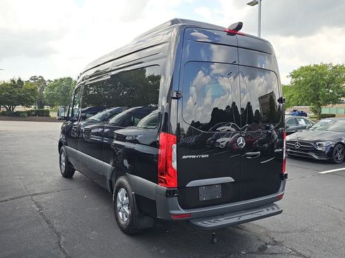 Used 2025 Mercedes-Benz Sprinter 2500 image 4