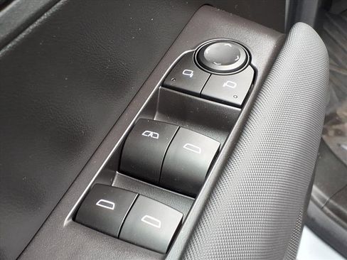 Used 2024 Chevrolet Colorado Z71 w/ Z71 Convenience Package 2 image 12