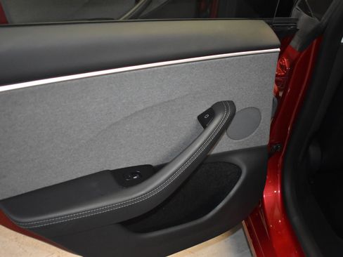 Used 2024 Tesla Model 3 Standard Range RWD image 14