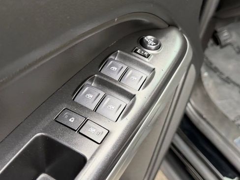 Used 2022 Chevrolet Colorado ZR2 image 14