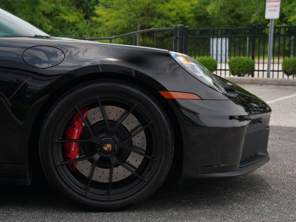Used 2026 Porsche 911 Carrera GTS RWD image 18