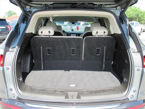 Used 2022 Buick Enclave Premium w/ Surround and Sites Package AWD/4WD image 38