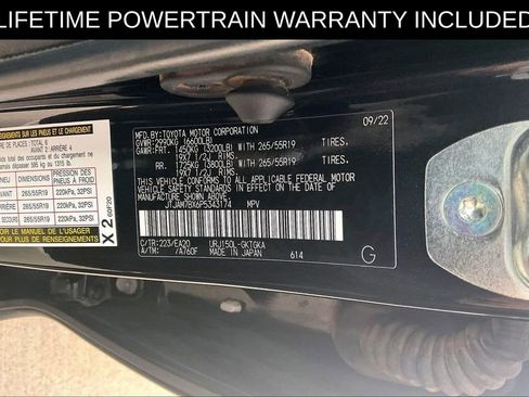 Used 2023 Lexus GX 460 Premium w/ Accessory Package AWD/4WD image 28