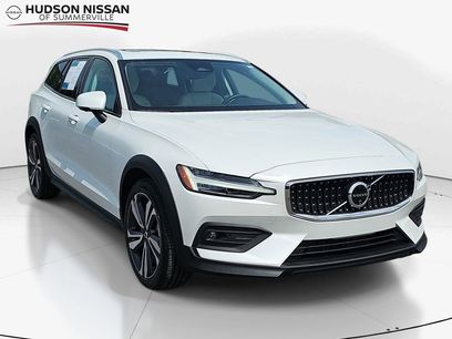 Used 2025 Volvo V60 B5 Cross Country Plus
