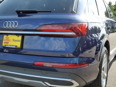 Used 2022 Audi Q7 3.0T Premium AWD/4WD image 17