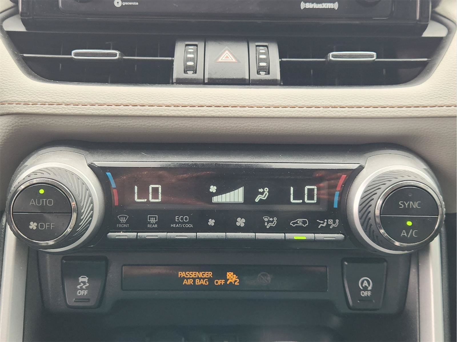 Used 2020 Toyota RAV4 XLE Premium FWD image 19