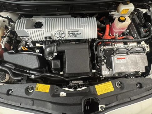 Used 2012 Toyota Prius Three FWD image 22