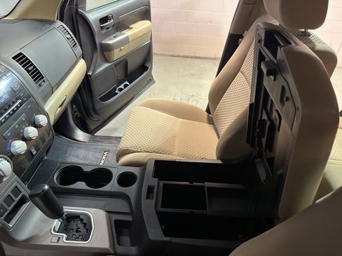 Used 2013 Toyota Tundra 4x4 Double Cab w/ TRD Off-Road Pkg image 20