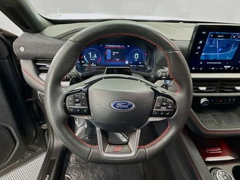 Used 2025 Ford Explorer ST AWD/4WD image 11