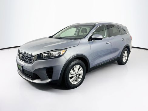 Used 2019 Kia Sorento FWD image 3