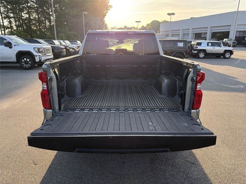 Used 2025 Chevrolet Silverado 1500 LT AWD/4WD image 18