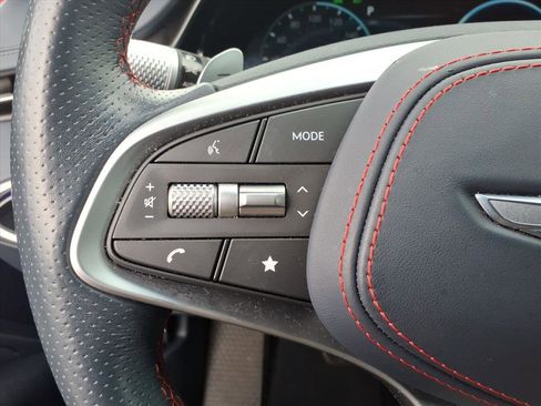 Used 2023 Genesis GV70 2.5T w/ Sport Prestige Package image 16