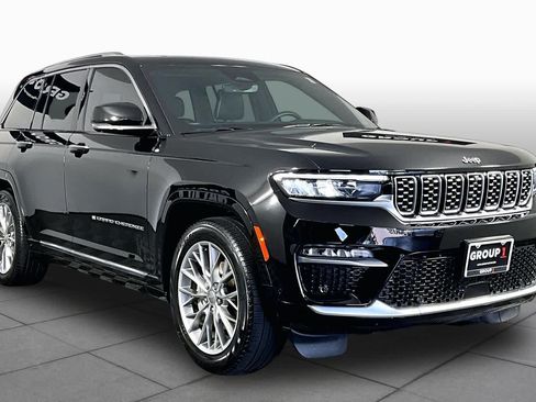 Used 2022 Jeep Grand Cherokee Summit AWD/4WD image 2