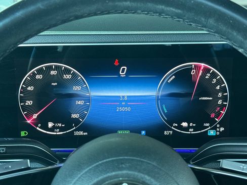 Certified 2025 Mercedes-Benz GLE 450e 4MATIC image 31
