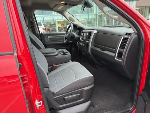 Used 2024 RAM 1500 Classic SLT image 21