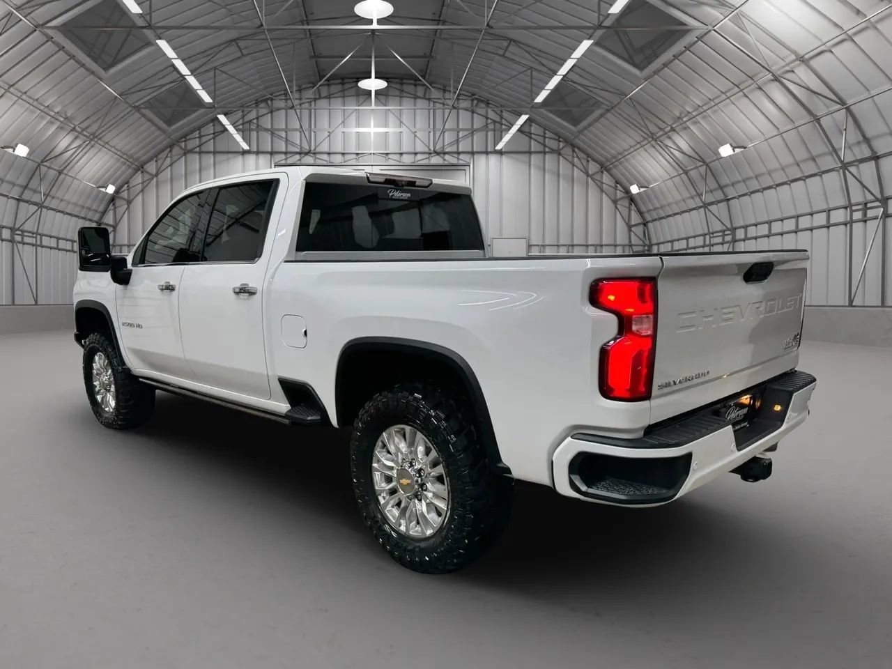 Used 2021 Chevrolet Silverado 2500 High Country w/ Z71 Off-Road Package AWD/4WD image 3