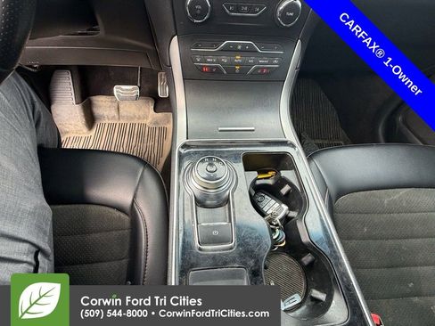 Used 2020 Ford Edge ST-Line w/ Cold Weather Package image 6