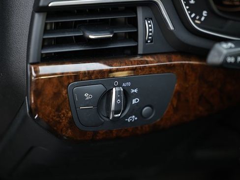 Used 2019 Audi A4 2.0T Premium Plus w/ Premium Plus Package image 18