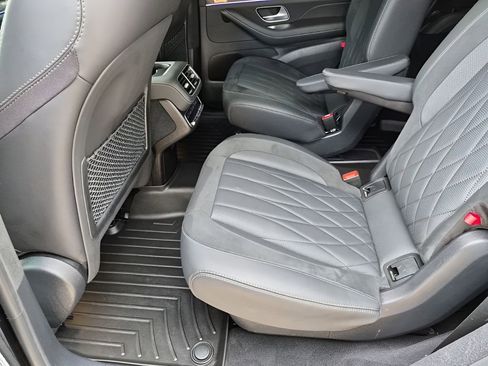 Used 2024 Mercedes-Benz GLS 63 AMG 4MATIC image 20