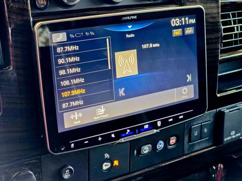 Used 2025 GMC Savana 2500 w/ Driver Convenience Package image 52