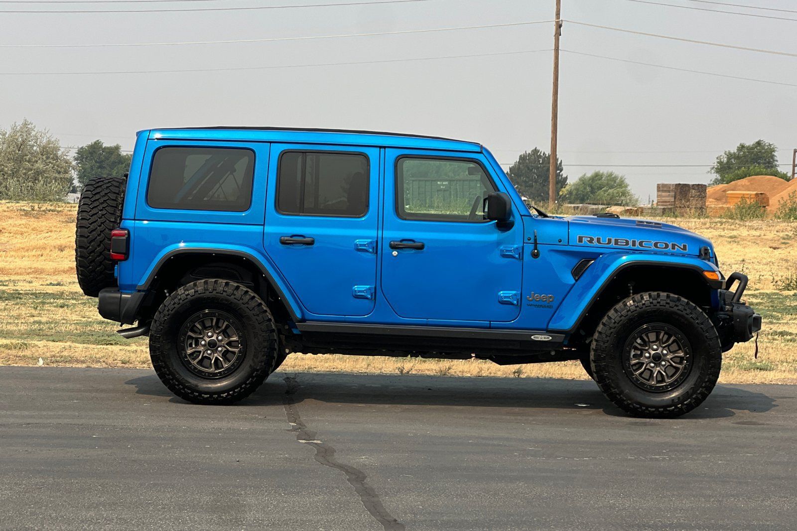 Used 2022 Jeep Wrangler Unlimited Rubicon AWD/4WD image 3
