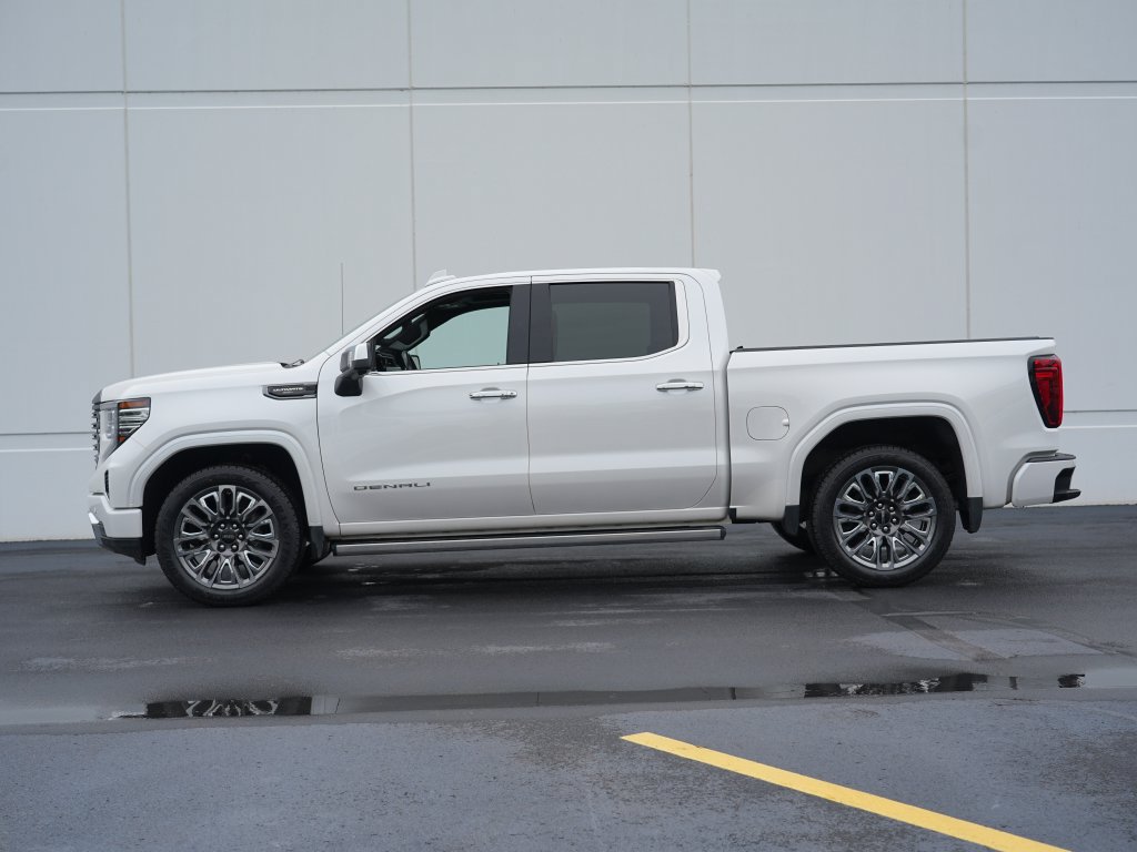 Certified 2024 GMC Sierra 1500 Denali Ultimate AWD/4WD image 7