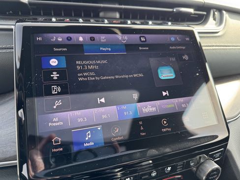 Used 2023 Jeep Grand Cherokee L Overland w/ MOPAR Finishing Package image 13