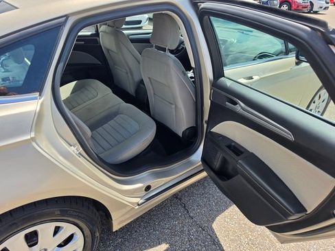 Used 2019 Ford Fusion S FWD image 14