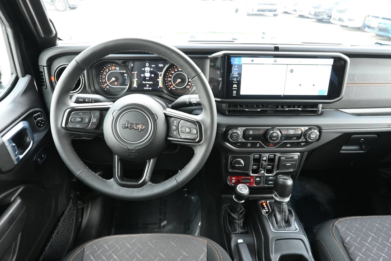 Used 2026 Jeep Gladiator Mojave AWD/4WD image 15