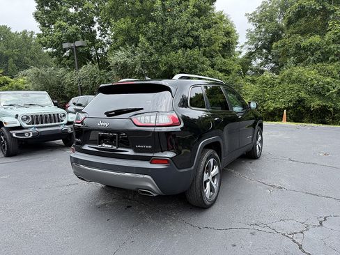 Used 2019 Jeep Cherokee Limited AWD/4WD image 6