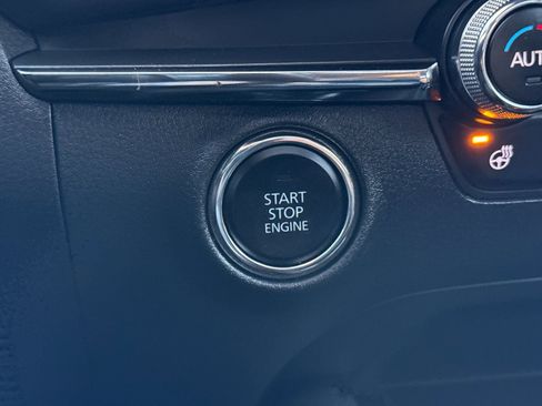 Used 2022 MAZDA MAZDA3 s image 22