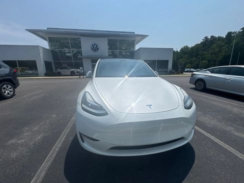 Used 2021 Tesla Model Y Long Range AWD/4WD image 2