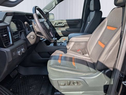 Certified 2023 GMC Sierra 1500 AT4 w/ AT4 Premium Package image 16