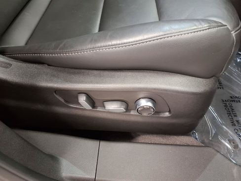 Certified 2024 Cadillac XT4 Premium Luxury w/ Technology Package FWD image 11
