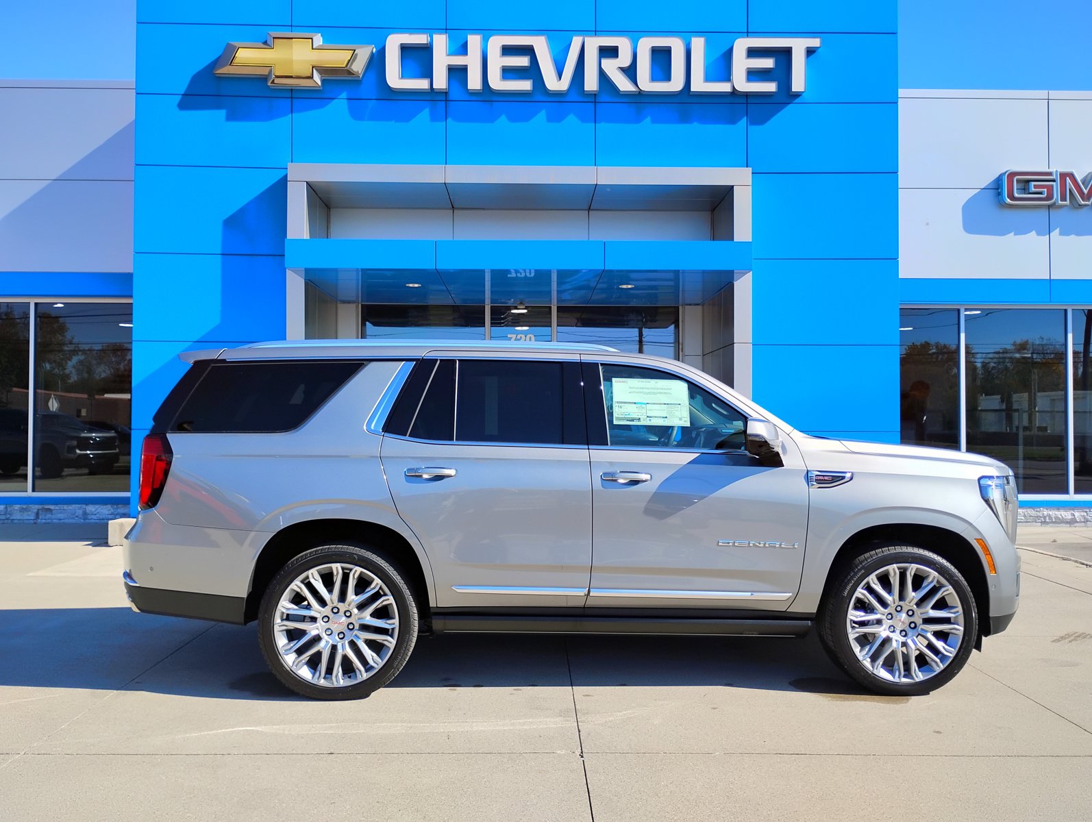 New 2027 GMC Yukon Denali w/ Denali Reserve Package AWD/4WD image 5