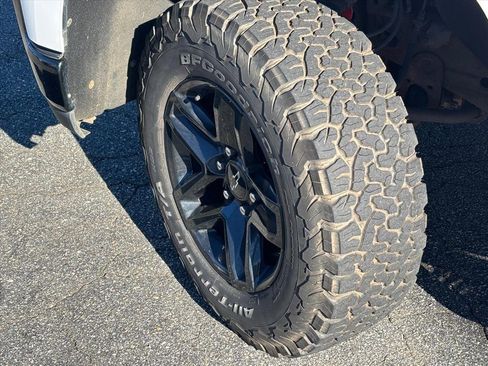 Used 2019 Chevrolet Silverado 1500 LT Trail Boss image 27