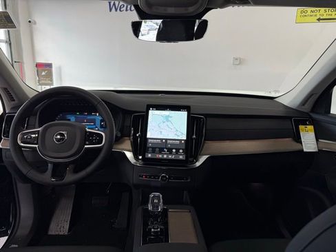 New 2026 Volvo XC90 B5 Core image 20