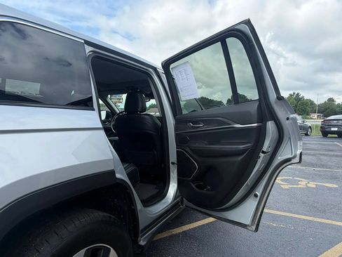 Used 2022 Jeep Grand Cherokee Limited 4xe AWD/4WD image 29