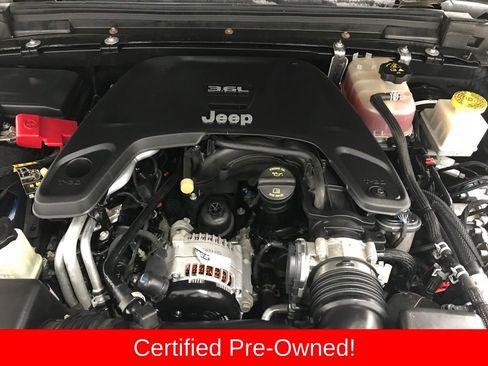 Certified 2020 Jeep Gladiator Overland image 39