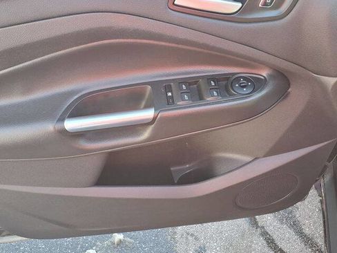Used 2015 Ford Escape SE AWD/4WD image 12