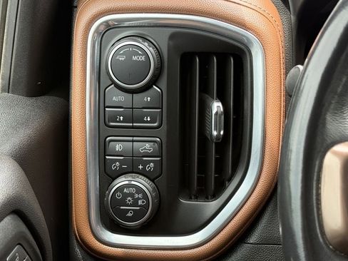Used 2020 Chevrolet Silverado 3500 High Country w/ Gooseneck/5TH Wheel Package AWD/4WD image 19