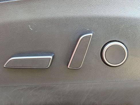 Used 2021 Tesla Model Y Long Range image 18