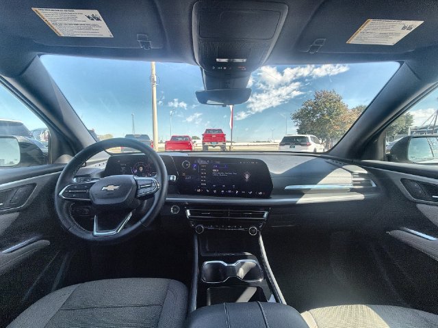 Used 2026 Chevrolet Traverse LT w/ Driver Confidence Package FWD image 19